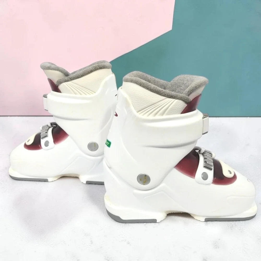 Dalbello Lilly 2 Girls Ski Boots Size 22.5 Mondo US 3.5-4.5 White Burgundy 262mm